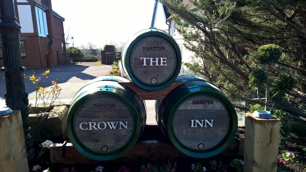 Crown Inn Marston Montgomery Kültér fotó